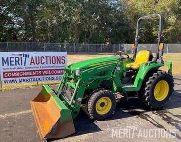 Main image John Deere 3032E